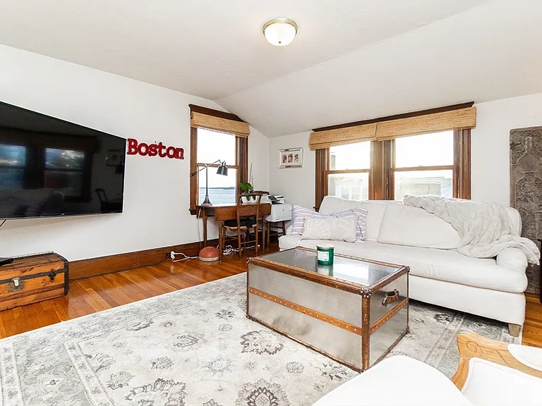322 Humphrey St #1 — Photo 4