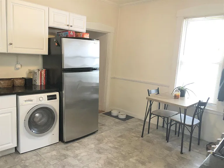 380 Highland Ave #1 — Photo 4