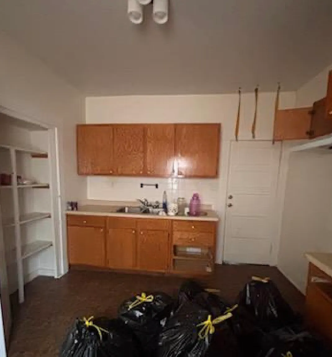 2 bed, $950 — Photo 4