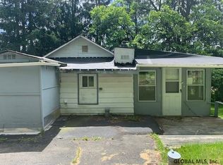 3 Clara Ct, Wynantskill, NY 12198