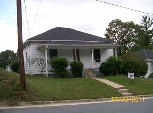 727 Sunset Dr, Mount Airy, NC 27030