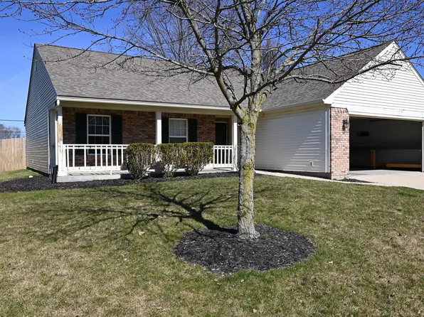 1208 Meadowood Dr, Danville, IN 46122