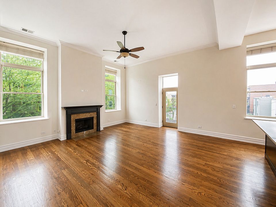 1st image of 1470 W Carmen Ave #242