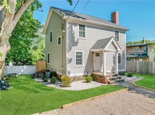 10 Robinson St, Narragansett, RI 02882