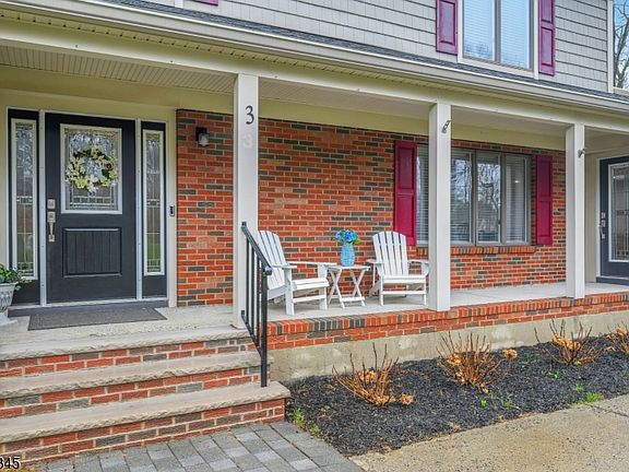 3rd image of 3 Esther Ct