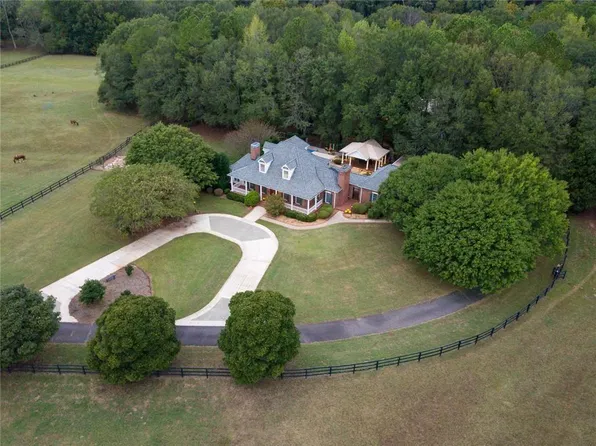75 Rivercreek Xing, Kingston, GA 30145
