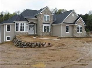 10055 Shephard Rdg, Kalamazoo, MI 49009