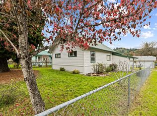 331 NE Laurel Ave, Myrtle Creek, OR 97457