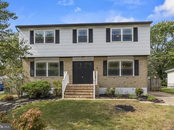 7952 Cross Creek Dr, Glen Burnie, MD 21061