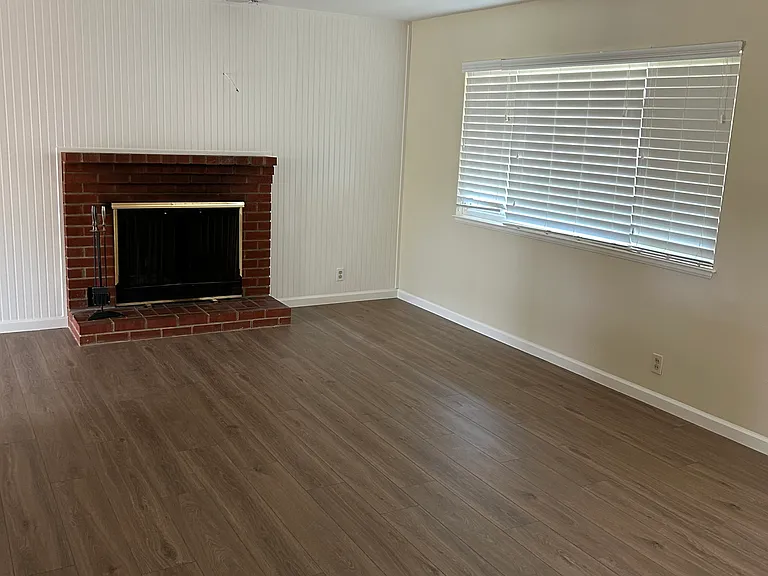 1517 Oak Tree Dr — Photo 16