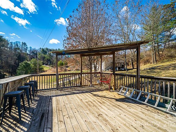 4th image of 27 Moonflower Mountain Ln