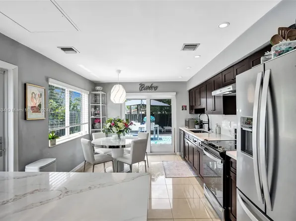 1001 NE 17th Ct, Fort Lauderdale, FL 33305