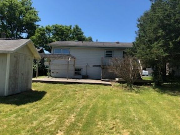 3rd image of 1209 E 4th St