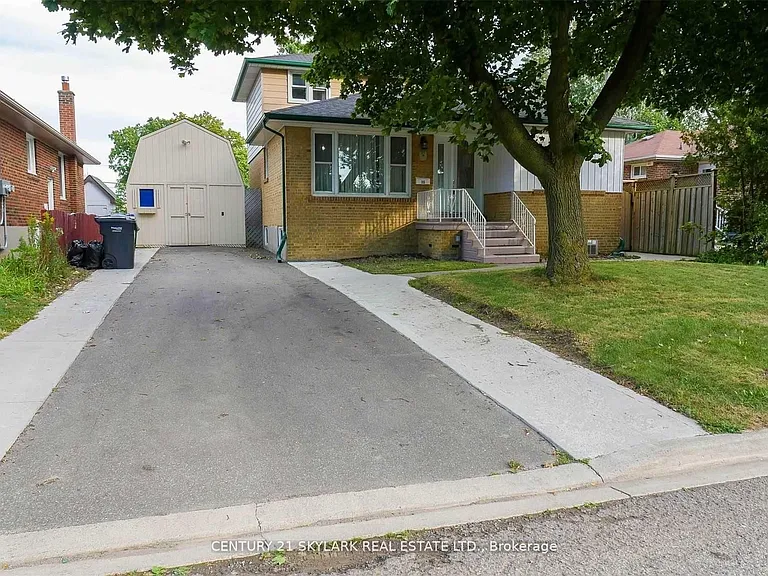 35 Cumberland Dr — Photo 2