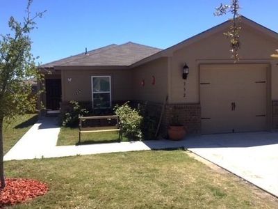 332 Farmer Ln, Jarrell, TX, 76537