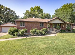 8617 W 93rd Pl, Oak Lawn, IL
