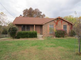 916 Dominion Dr, Clarksville, TN 37042