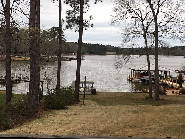 1st image of 325 Shelton Dr