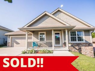 106 Hickory Ridge Dr, Glenwood, IA 51534