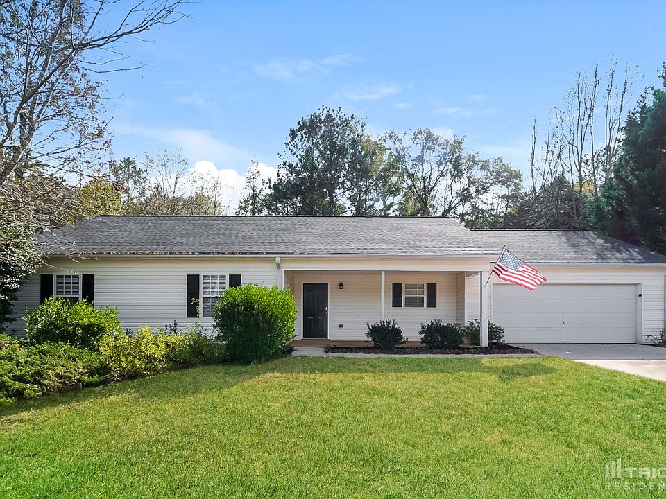 1st image of 300 Pleasant Hills Dr