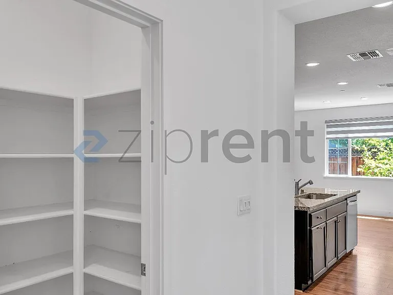 1483 S Barker St — Photo 15