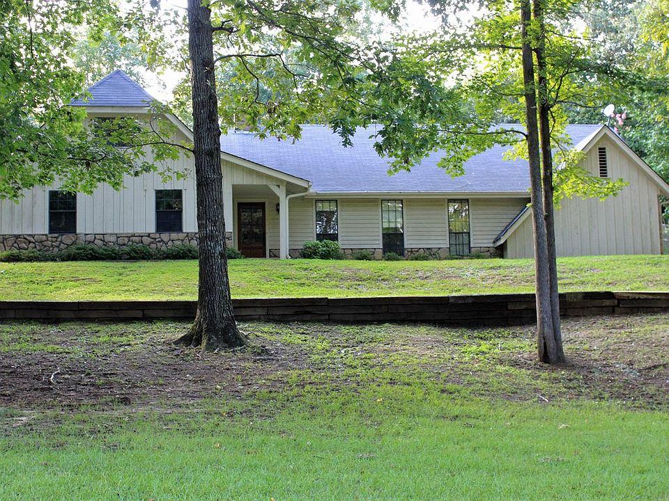 Room over garage on the left (west) end, bedrooms 1, 2 and master on the right (east) end of the house