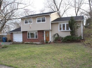 5 Columbia Ct, Jackson, NJ 08527