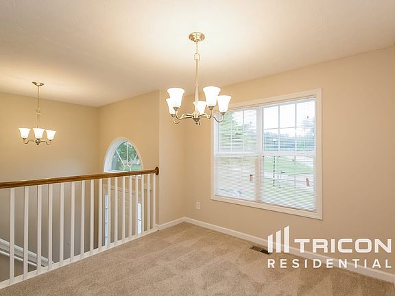 4th image of 1450 Cedar Hl