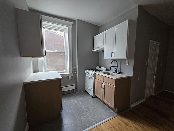 3rd image of 300 Watchung Ave #6A