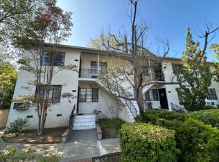 1103 1/2 N Los Robles Ave, Pasadena, CA 91104