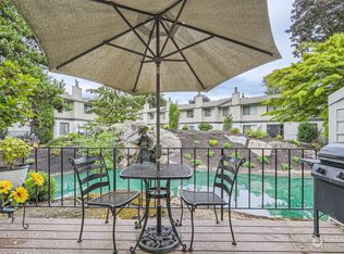 1828 Maple Ln APT J52, Kent, WA