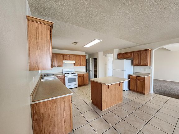 5th image of 4808 Stafford Pl NW