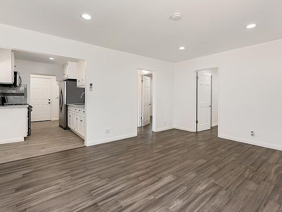 3rd image of 101 E Palm St #105