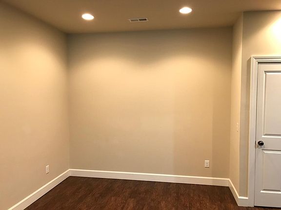 4th image of 668-670 Cooper Sq