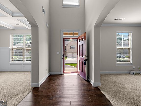 4th image of 3256 Alhambra Cir