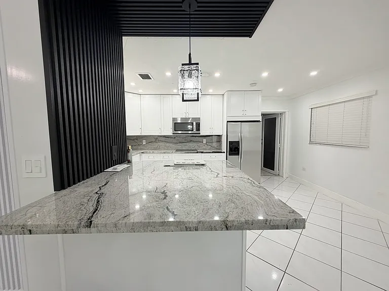 107 Rock Harbor Dr — Photo 10