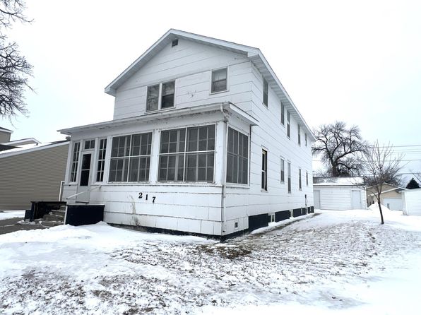 217 5th St S, Breckenridge, MN 56520