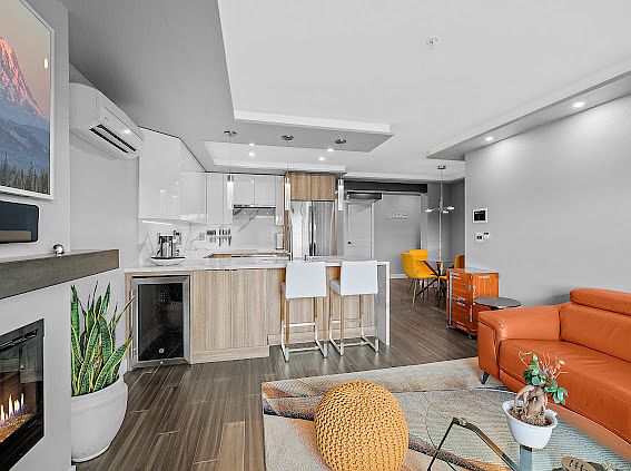 3rd image of 1504 Aurora Ave N APT 308