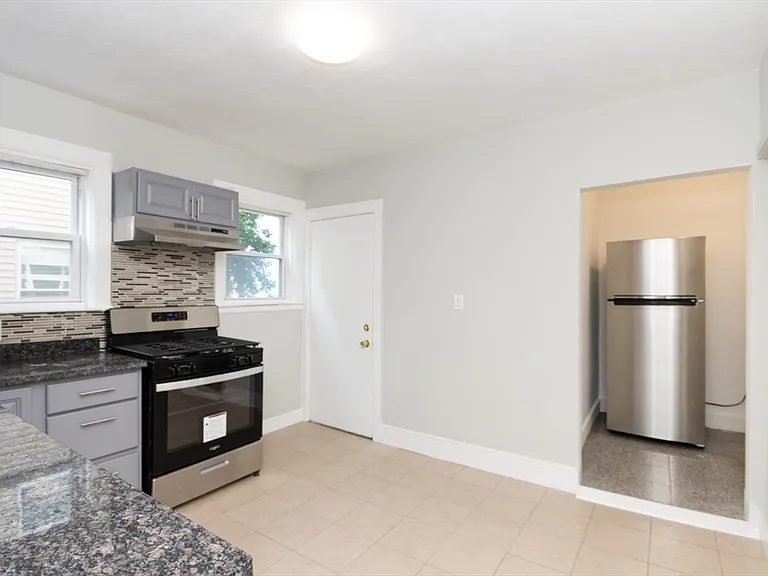 35 Torrey St #3 — Photo 3
