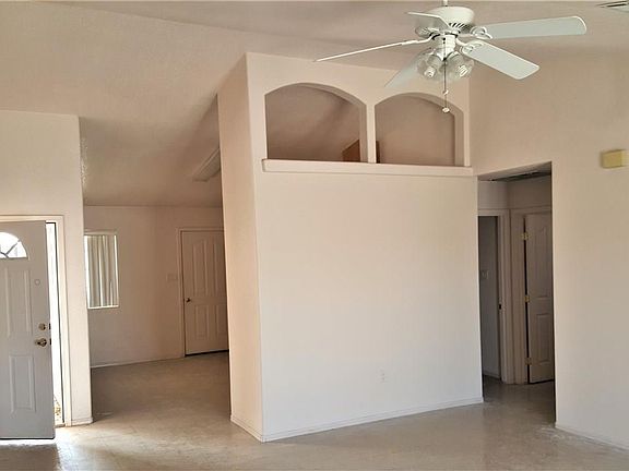 3rd image of 2086 E Mendez St