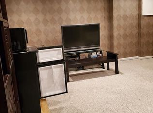 7912 Yancey Dr, Falls Church, VA 22042