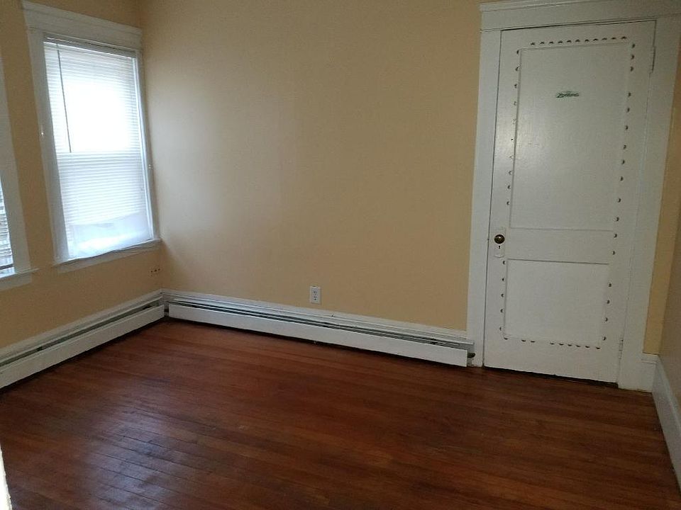 2nd image of 57 Crandall St