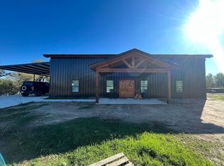 1120 N Main St, Bridgeport, TX 76426