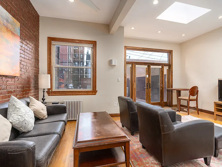 1820 Calvert St NW — Photo 21