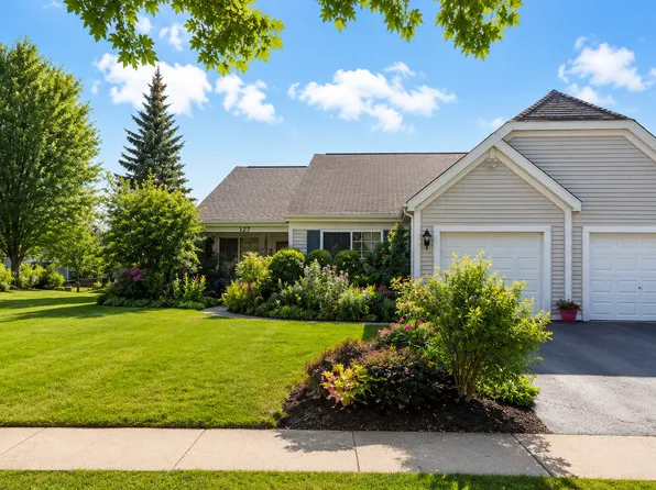 127 W Amberley Dr, Round Lake, IL 60073