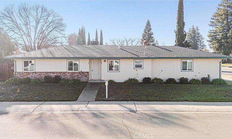 1st image of 1212 Rosewood Dr