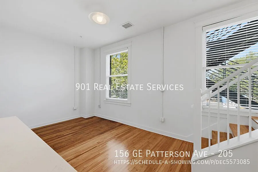 Downtown Townhouse at Desoto Lofts — Photo 4