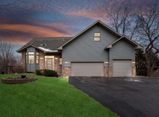8926 Dallas Ln N, Maple Grove, MN 55369