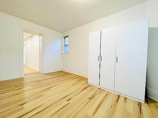 5th image of 29 Hawthorne St #1F