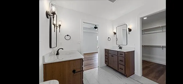 15789 Allegiance Ave — Photo 4